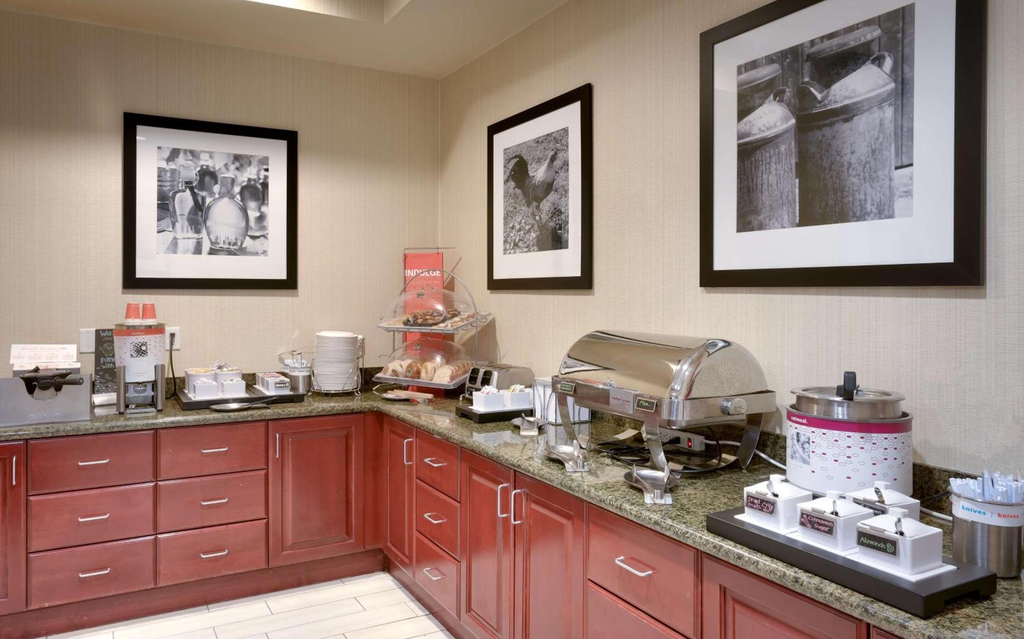Hampton Inn Tremonton Kültér fotó